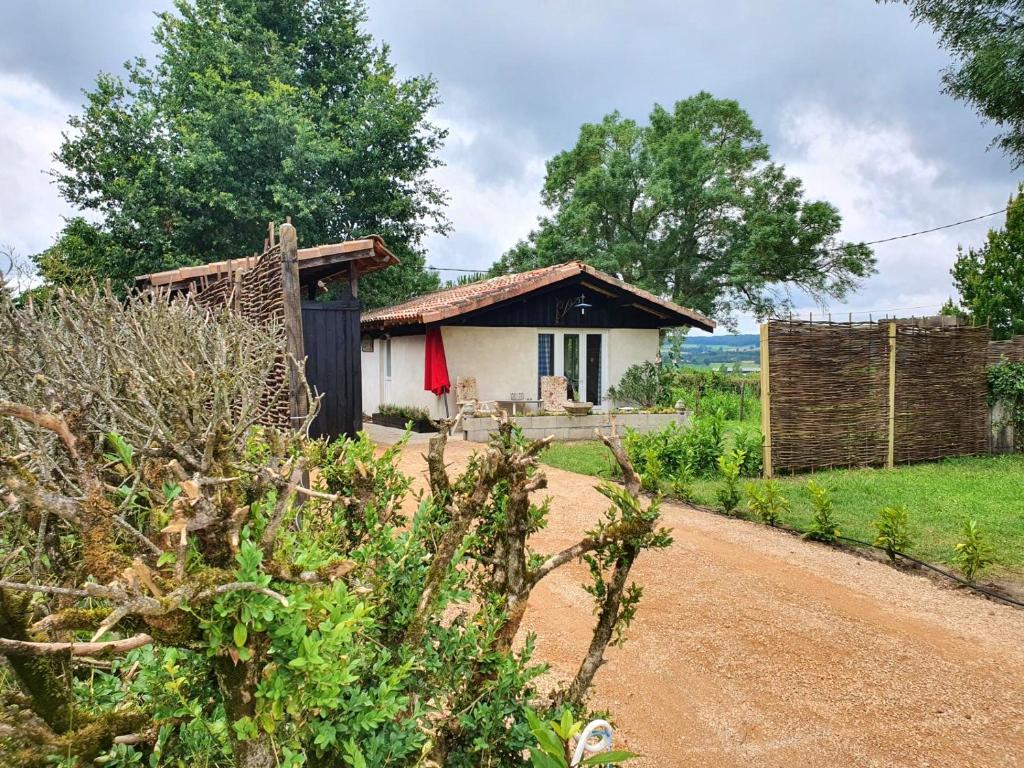 Maison d'une chambre avec piscine privee jardin clos et wifi a Montfermier 1499 Route de lesparre, 82270 Montfermier