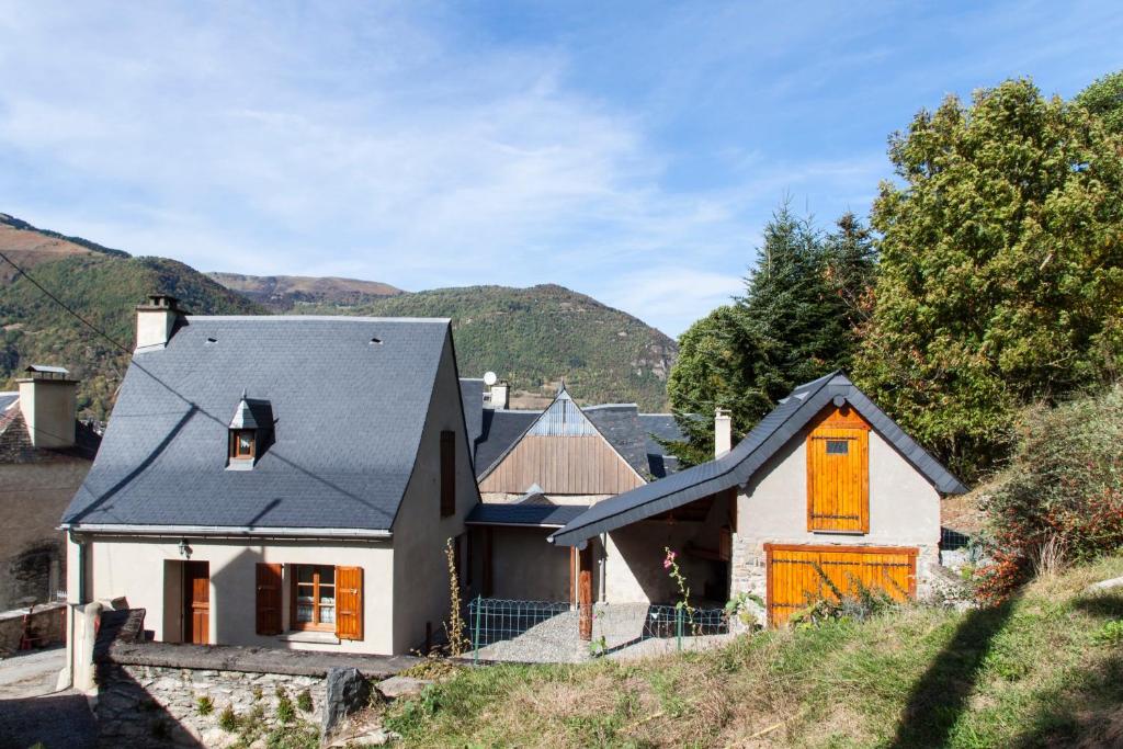 Maison d'une chambre avec terrasse amenagee et wifi a Noyen sur Sarthe 72430 Noyen-sur-Sarthe