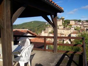 Maison de vacances Maison d'une chambre avec vue sur la ville jardin amenage et wifi a Puy l'Eveque 2 Rue des Millepertuis 46700 Puy-lʼÉvêque Midi-Pyrénées