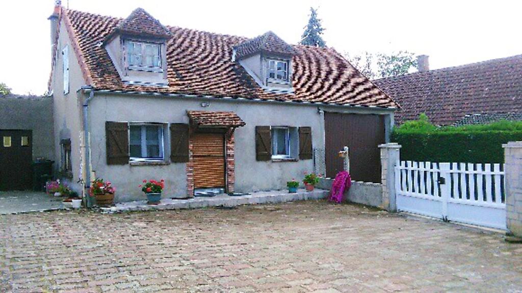 Maison de vacances Maison d'une chambre avec wifi a Saint Pere 3 Rue des Caves Ménétéreau Nièvre, Bourgogne-Franche-Comté 58200 Saint-Père