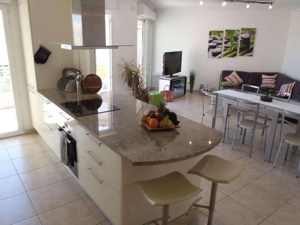 Maison dans grand domaine privé plein de charme