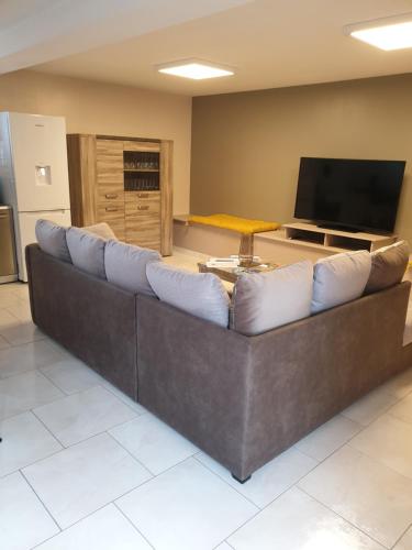 Maison de 120 m2 - BIZY Family -Gîtes