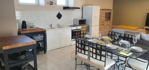 Maison de 120 m2 - BIZY Family -Gîtes