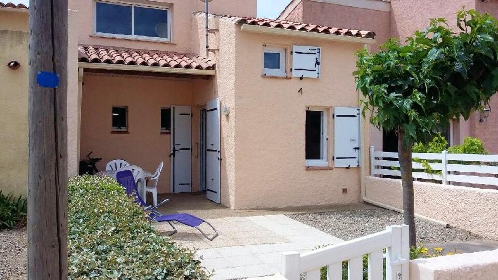 Maison de 2 chambres a Fleury a 100 m de la plage avec vue sur la mer et jardin clos 4 Rue des argonautes, 11560 Fleury