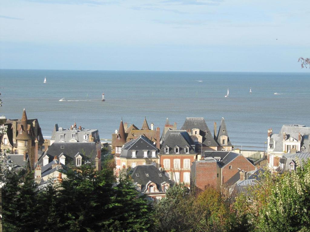Maison de 2 chambres a Gruissan a 100 m de la plage avec terrasse 11430 Gruissan