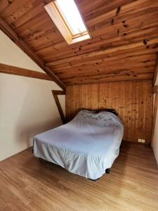 Maison de 2 chambres avec jardin amenage et wifi a Boulc