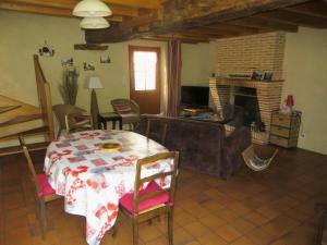 Maison de 2 chambres avec jardin amenage et wifi a Mardie