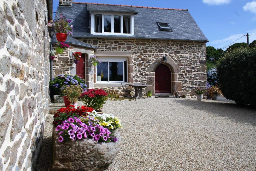 Maison de 2 chambres avec jardin amenage et wifi a Questembert
