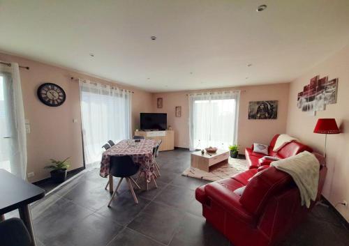 Maison de 2 chambres avec jardin clos et wifi a Coltines