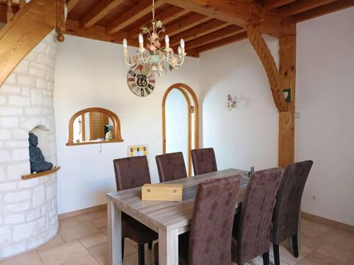 Maison de 2 chambres avec jardin clos et wifi a Desvres