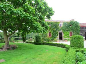 Maison de 2 chambres avec jardin clos et wifi a Landevieille