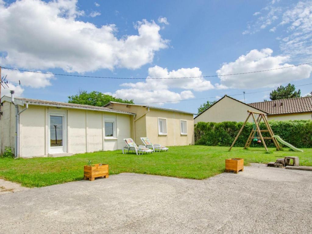 Maison de 2 chambres avec jardin clos et wifi a Marcillac Saint Quentin 24200 Marcillac-Saint-Quentin