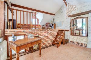 Maison de 2 chambres avec jardin clos et wifi a Mer