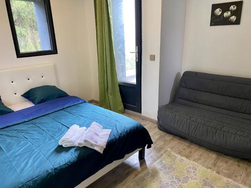 Maison de 2 chambres avec jardin clos et wifi a Montmorency