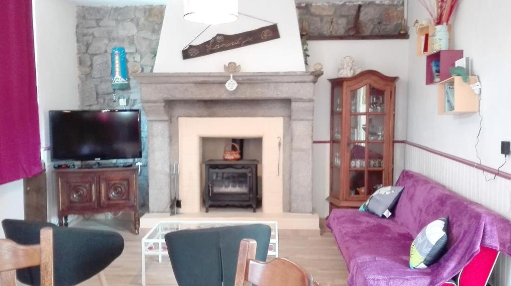 Maison de vacances Maison de 2 chambres avec jardin clos et wifi a Sourdeval Lieu dit les Bas Brulays 50150 Sourdeval