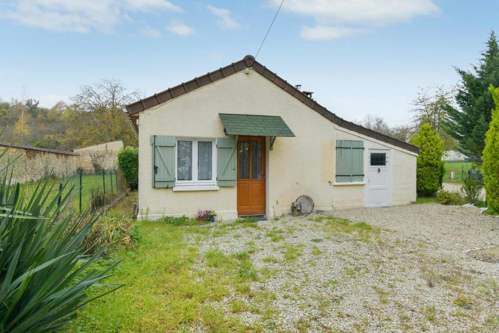 Maison de 2 chambres avec jardin clos et wifi a Villenauxe la Grande 17 Rue de Presle, 10370 Villenauxe