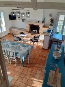 Maison de 2 chambres avec jardin et wifi a Lendou en Quercy a 7 km de la plage