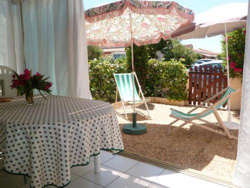 Maison de 2 chambres avec piscine partagee et jardin clos a Gruissan
