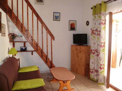 Maison de 2 chambres avec piscine partagee et jardin clos a Gruissan