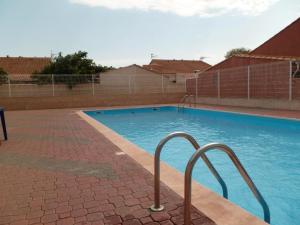 Maison de 2 chambres avec piscine partagee et jardin clos a Gruissan