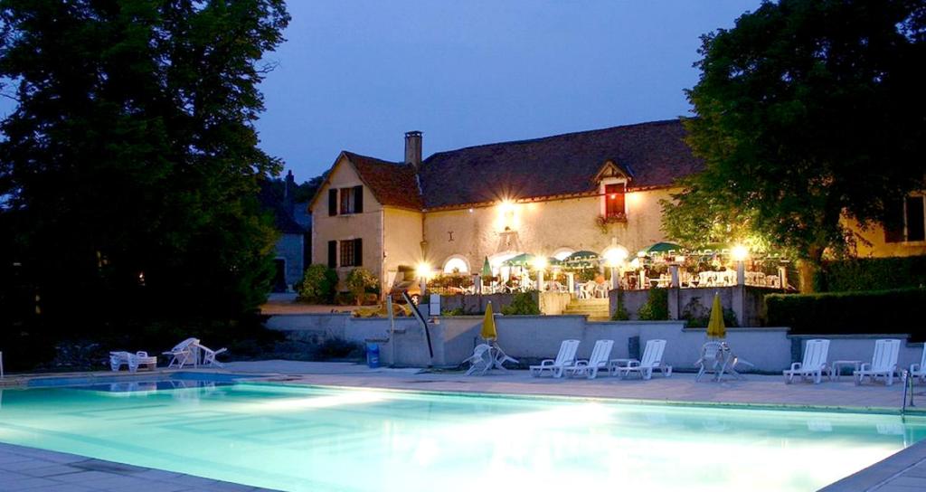 Maison de 2 chambres avec piscine partagee jardin amenage et wifi a Carlucet Lacomte, 46500 Carlucet
