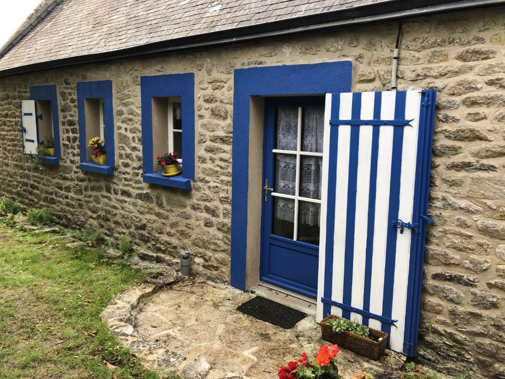 Maison de 2 chambres avec piscine partagee jardin amenage et wifi a Saint Branchs