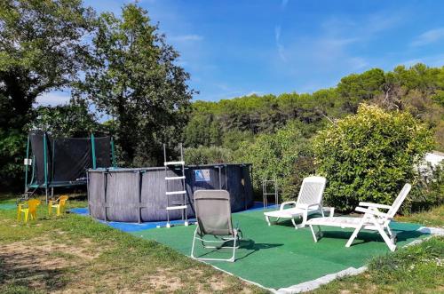Maison de 2 chambres avec piscine partagee jardin clos et wifi a Draguignan
