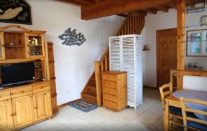 Maison de 2 chambres avec piscine partagee spa et jardin amenage a Saint Front de Pradoux