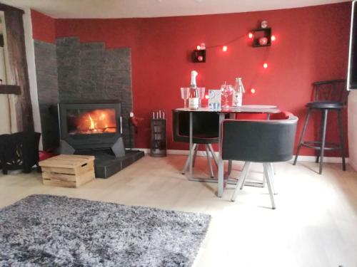 Maison de 2 chambres avec piscine privee jacuzzi et jardin clos a Wangen