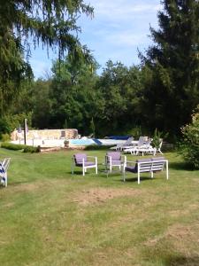 Maison de 2 chambres avec piscine privee jardin clos et wifi a Jouques