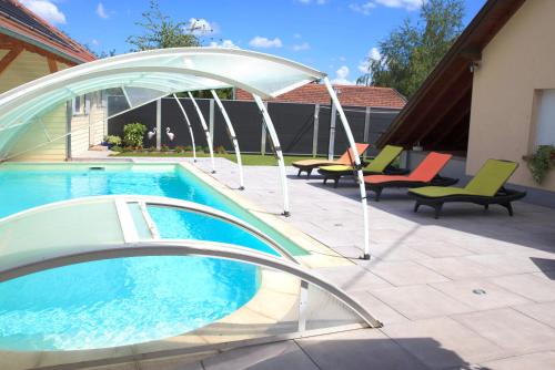 Maison de 2 chambres avec piscine privee sauna et jardin clos a Gertwiller