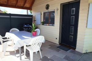 Maison de 2 chambres avec piscine privee sauna et jardin clos a Gertwiller