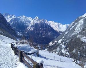 Maison de 2 chambres avec terrasse amenagee a Betpouey a 8 km des pistes