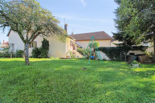 Maison de 2 chambres avec terrasse et wifi a Ornans