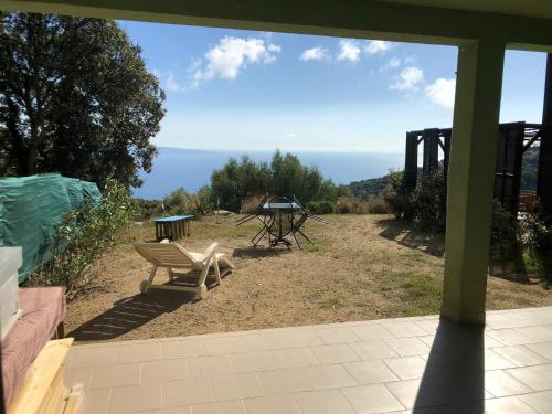 Maison de 2 chambres avec vue sur la mer jacuzzi et jardin clos a Cargese