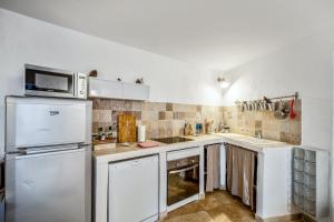 Maison de 2 chambres avec vue sur la ville et wifi a Bonnieux