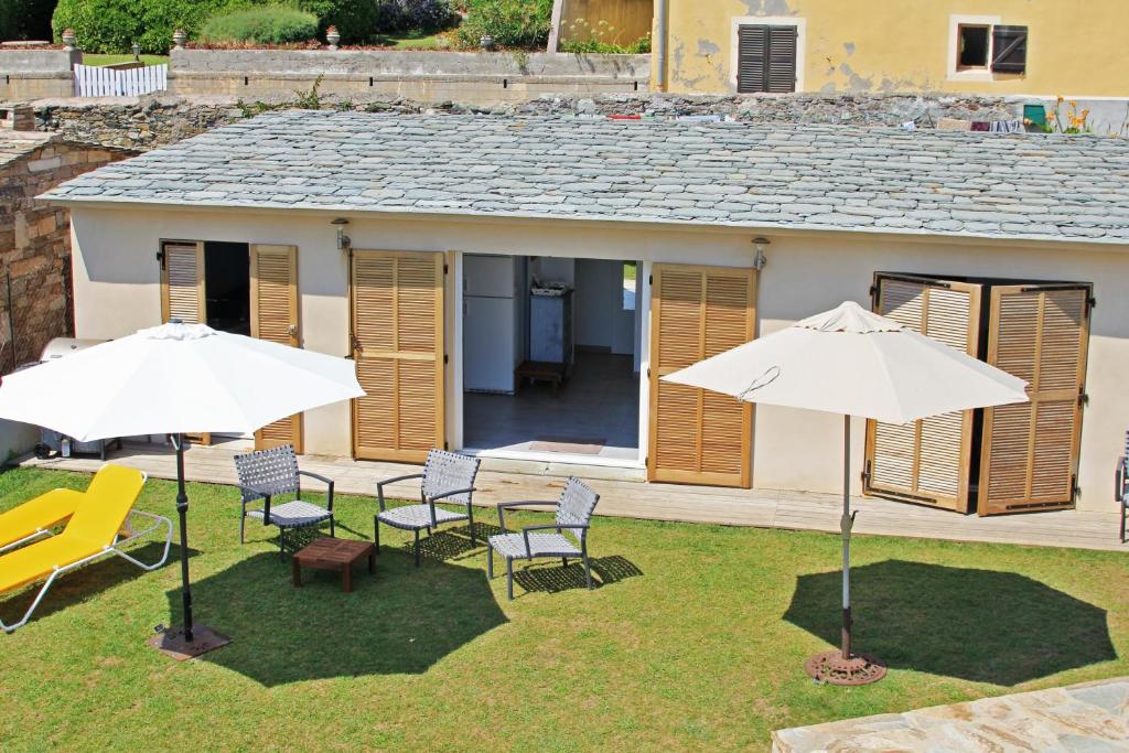 Maison de 3 chambres a Erbalunga a 10 m de la plage avec vue sur la mer jardin clos et wifi Impasse de la plage, 20900 Erbalunga