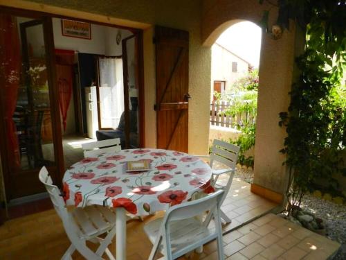 Maison de 3 chambres a Leucate a 800 m de la plage avec jardin clos