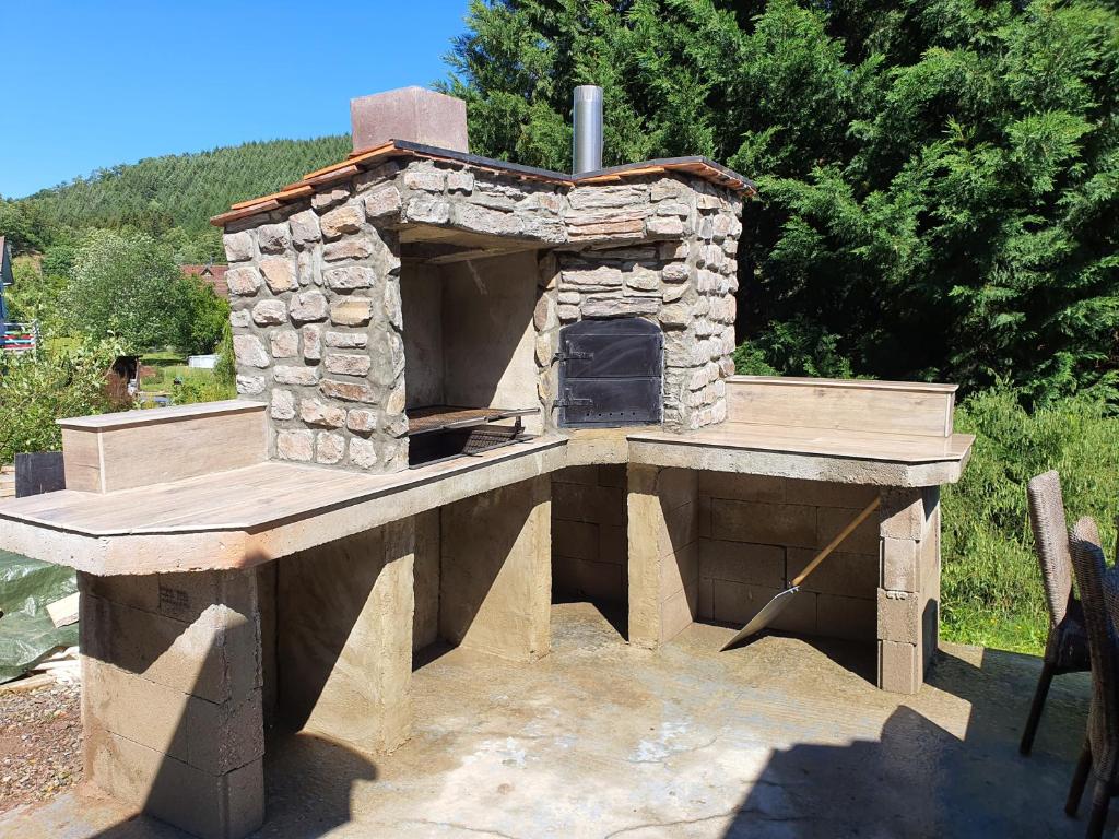 Maison de 3 chambres avec jacuzzi jardin clos et wifi a Gabarret