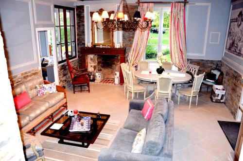 Maison de 3 chambres avec jacuzzi jardin clos et wifi a Le Blanc