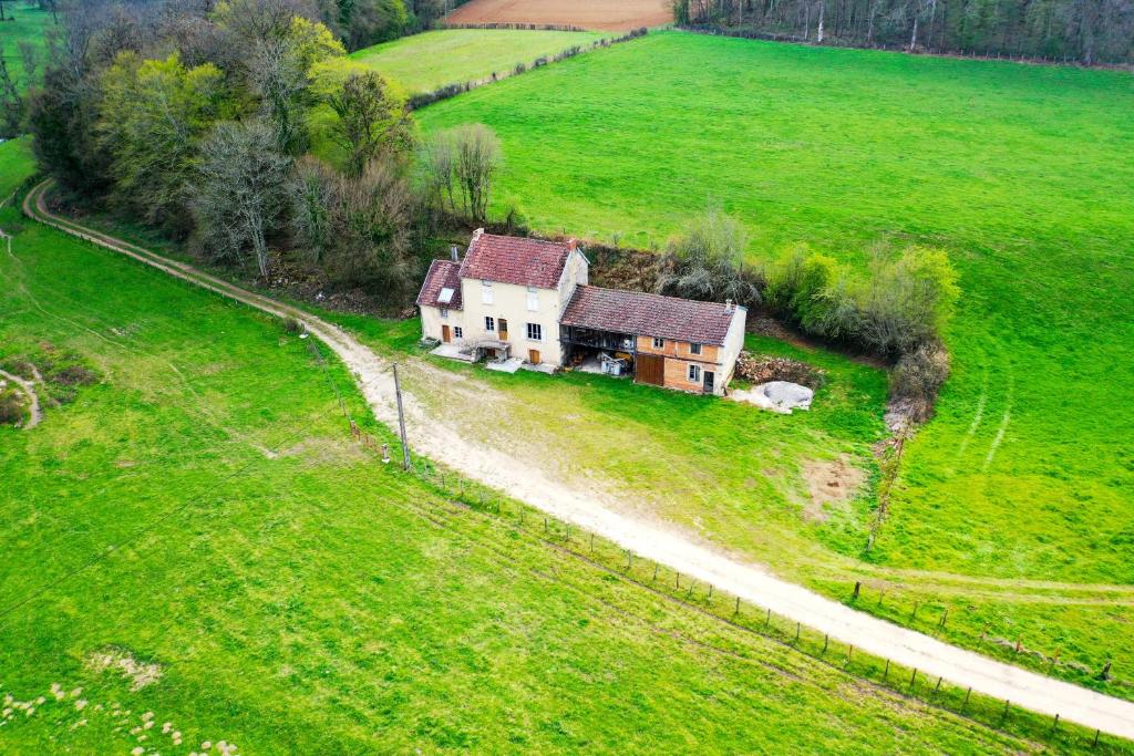 Maison de 3 chambres avec jardin amenage a Bremur et Vaurois Rue du Moulin, 21400 Brémur-et-Vaurois