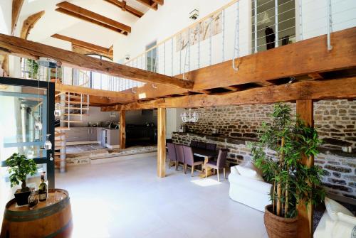 Maison de 3 chambres avec jardin amenage et wifi a Thegra