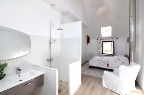 Maison de 3 chambres avec jardin amenage et wifi a Thegra