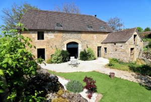 Maison de 3 chambres avec jardin amenage et wifi a Thegra