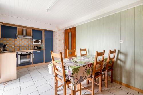 Maison de 3 chambres avec jardin clos et wifi a Dabo