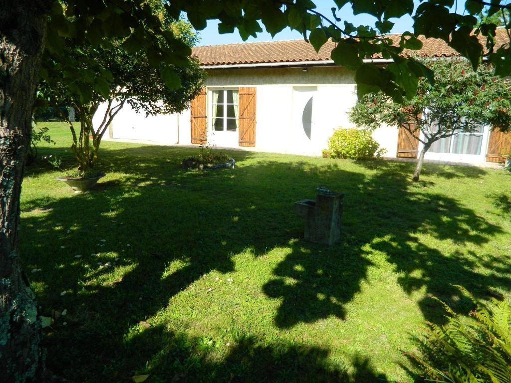 Maison de 3 chambres avec jardin clos et wifi a Le Verdon sur Mer 218 Route de Soulac, 33123 Le Verdon-sur-Mer