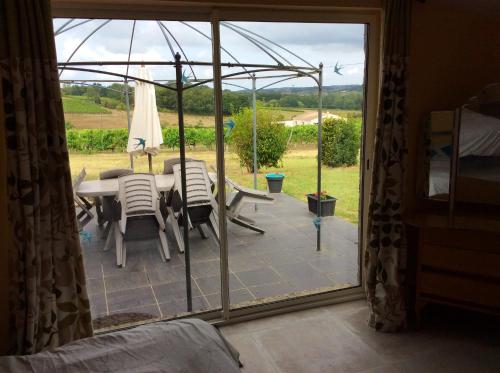 Maison de 3 chambres avec jardin clos et wifi a Saint Bonnet sur Gironde