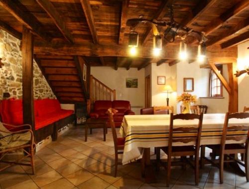 Maison de 3 chambres avec jardin clos et wifi a Saint Etienne de Baigorry