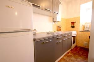 Maison de 3 chambres avec piscine partagee jardin amenage et wifi a Gravieres