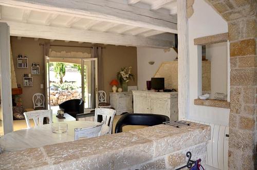 Maison de 3 chambres avec piscine partagee jardin amenage et wifi a Mons